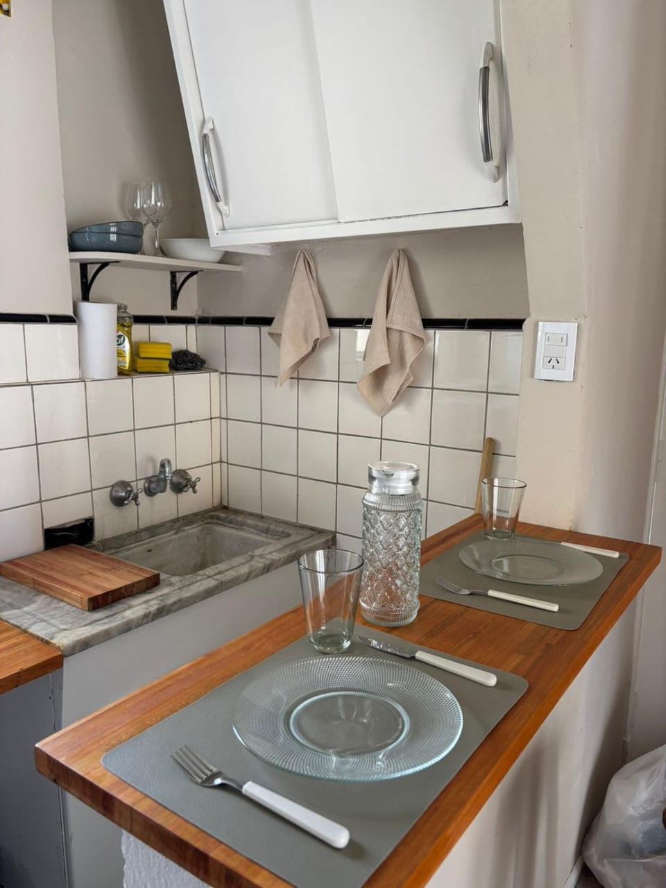 Kitchen or kitchenette