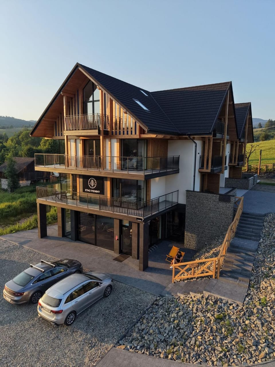 Property building, Day, Natural landscape, Mountain view, Parking, sunbed