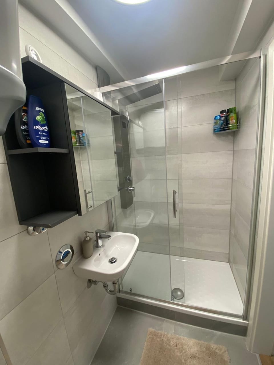 Shower, Bathroom