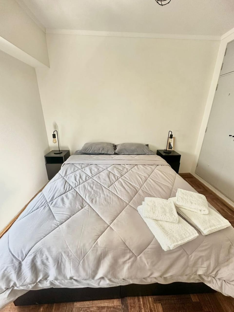 Photo of the whole room, Bedroom, towels