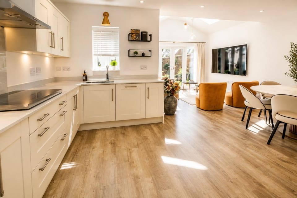 TV and multimedia, Dining area, kitchen