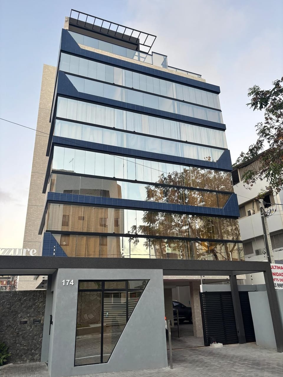 Property building, Facade/entrance, Day