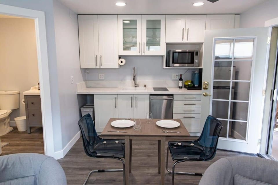Charming Private Mission Bay Studio 1 Apartment in San Diego