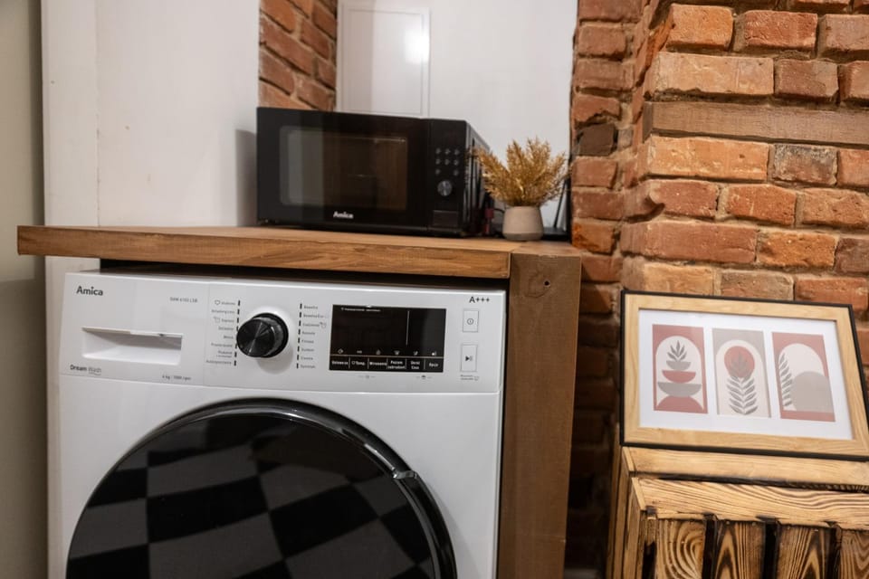 Summer Breeze Studio - apartament dla 3 osób blisko Piotrkowskiej Apartment in Masovian Voivodeship