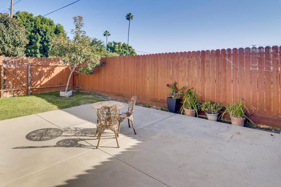 Work & Play! Extended-Stay Studio in Simi Valley Apartment in Simi Valley