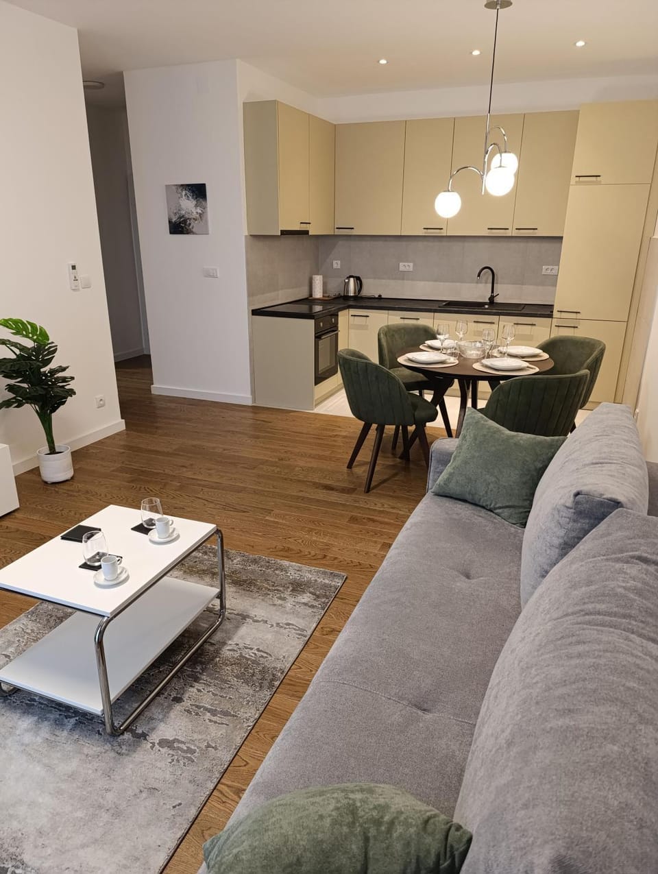 Kitchen or kitchenette, Living room, Dining area