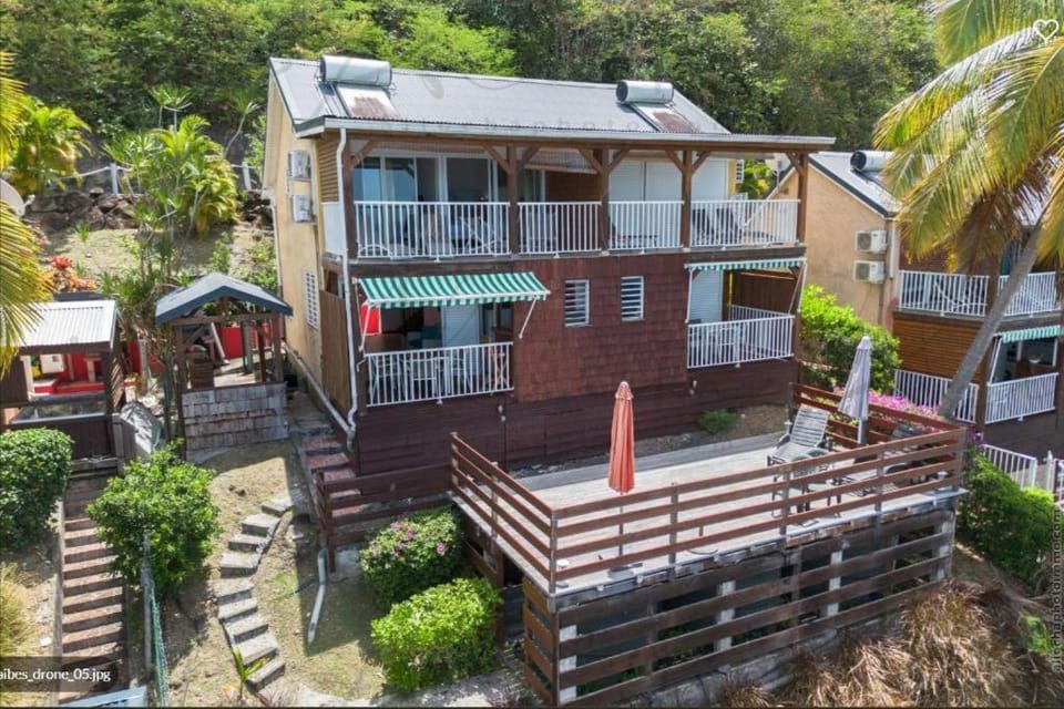 Nouveau gîte avec vue grandiose Apartment in Bouillante