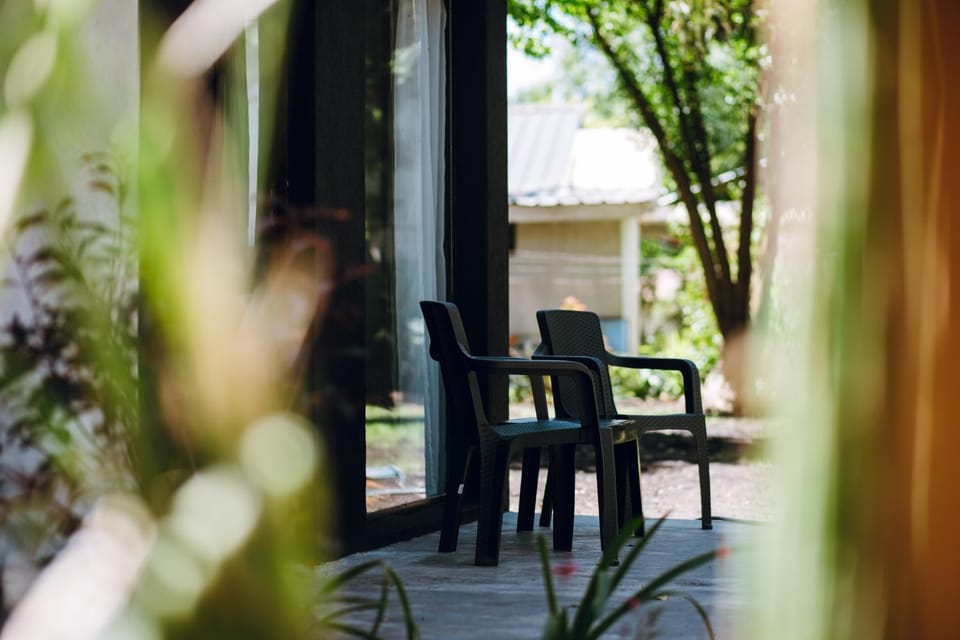 Patio, Living room