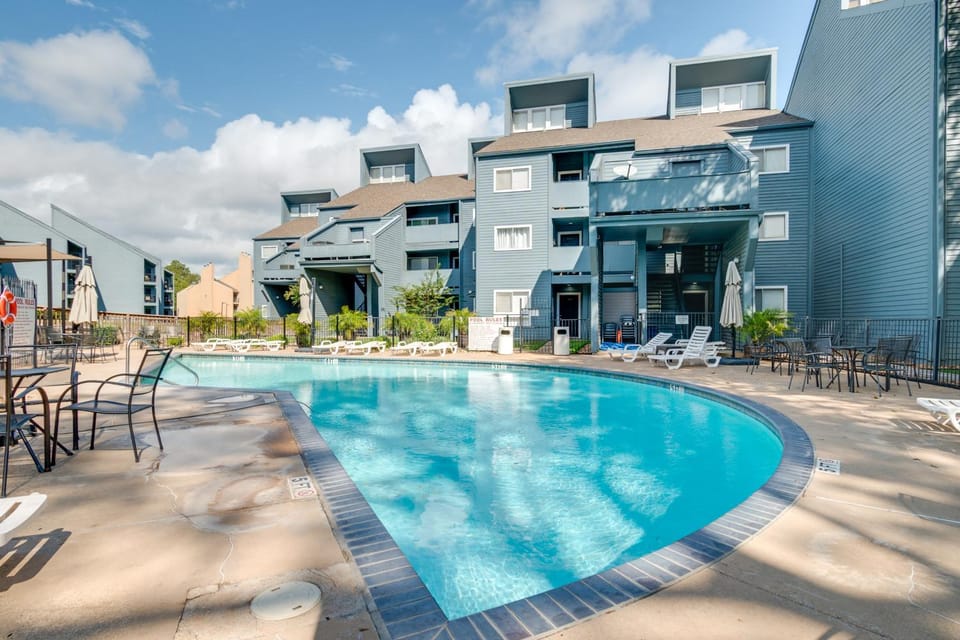 Pool Access + Views: Waterfront Lake Conroe Escape House in Lake Conroe