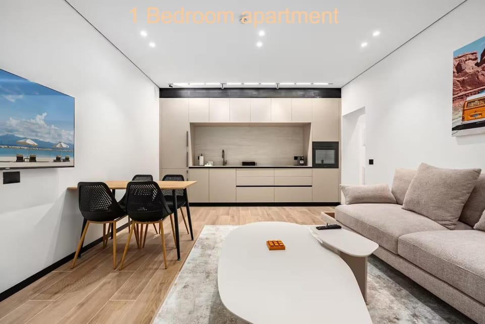 Stylish Allenby 85 Apartments - Next to Carmel Market Apartment in Tel Aviv-Yafo