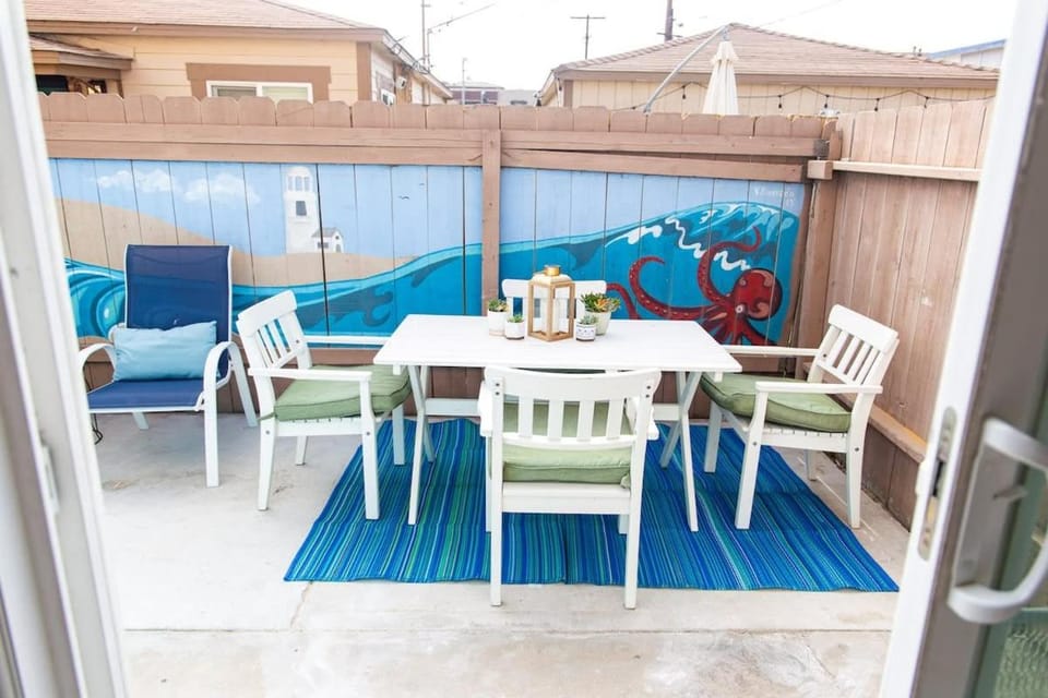 Patio, Seating area