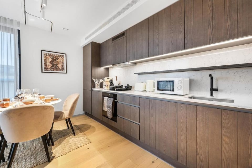 Luxury 2Bedroom 2Bath Coal Yard - Gym - Ac - Lift - 24h Apartment in London Borough of Islington