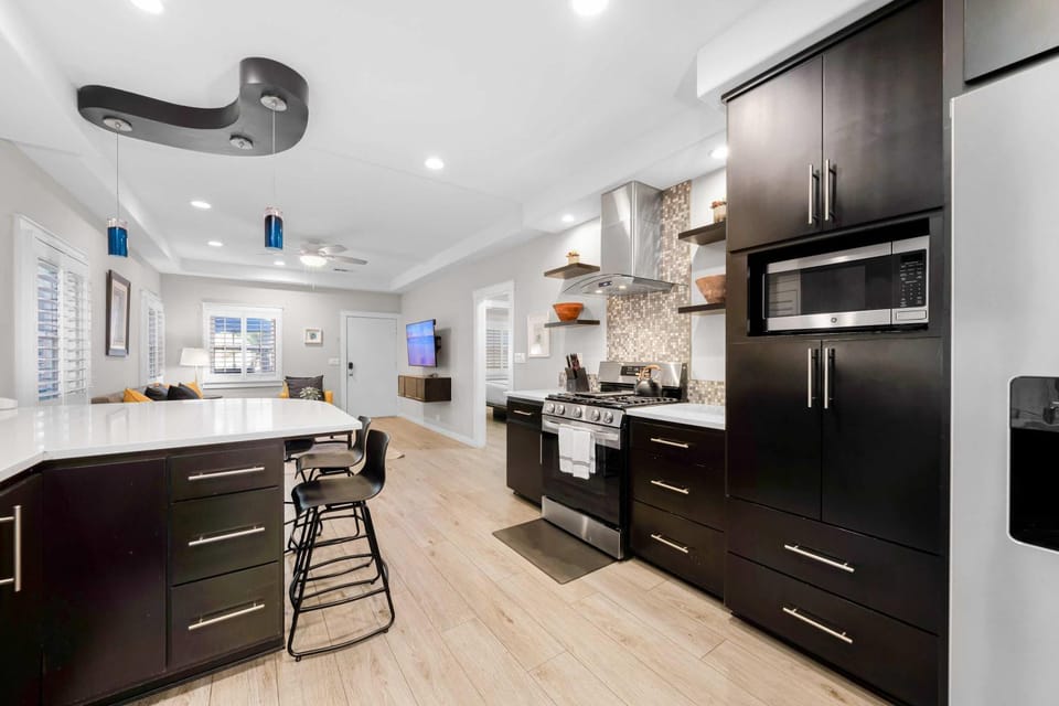 Relaxing Beach Bungalow - a bayside retreat House in Mission Beach