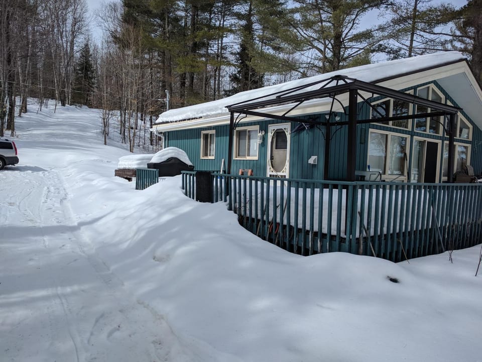 Property building, Day, Winter