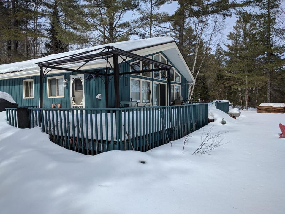 Property building, Day, Winter