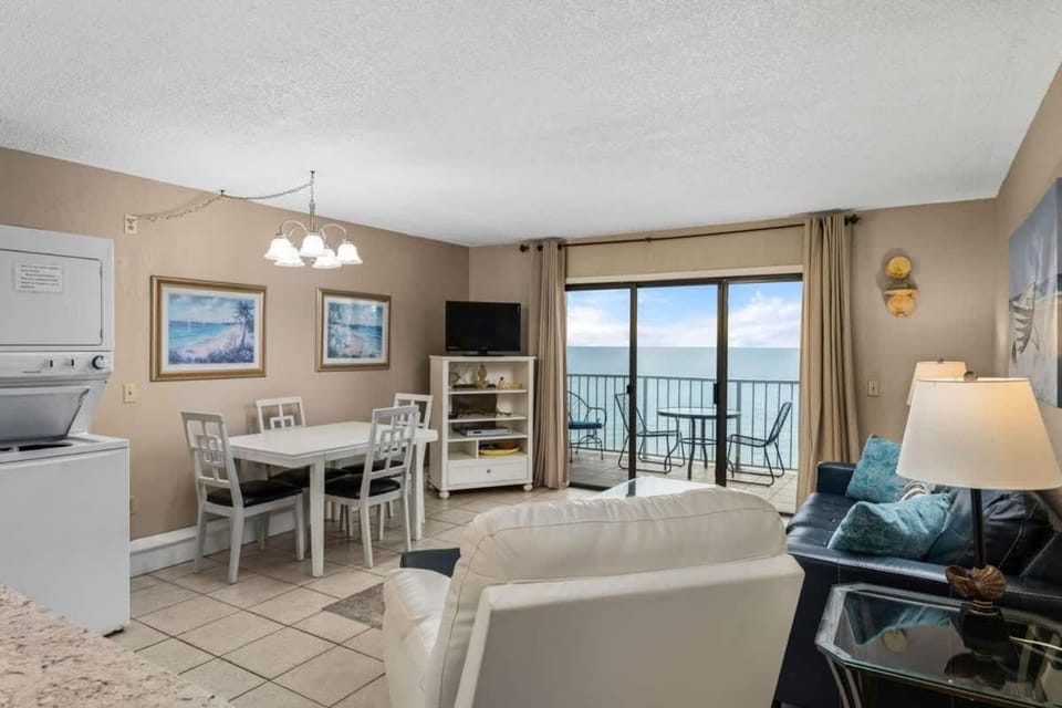 The Summit 1023 - Gulf Front Condo House in Upper Grand Lagoon