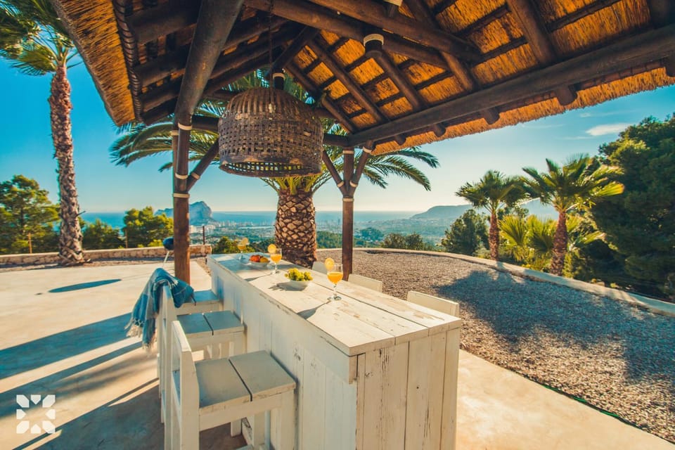 Patio, Day, Natural landscape, View (from property/room), Balcony/Terrace, Dining area, Mountain view, Pool view, Sea view, Swimming pool, sunbed