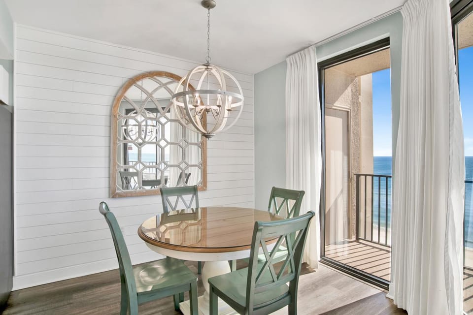 Phoenix X 1402 House in Ono Island