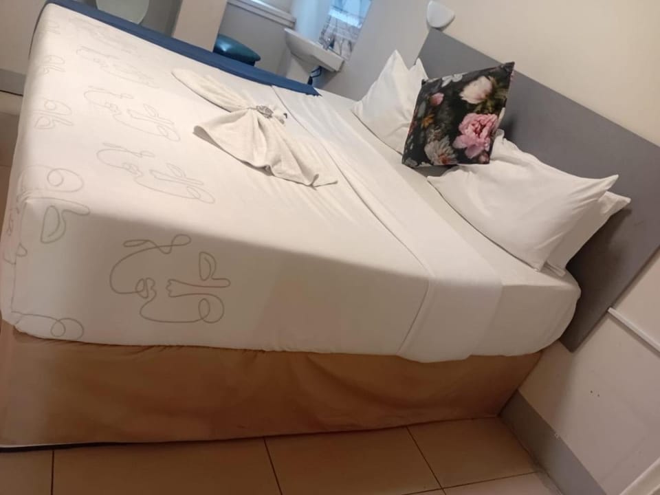 JH Guest house Bed and Breakfast in Durban