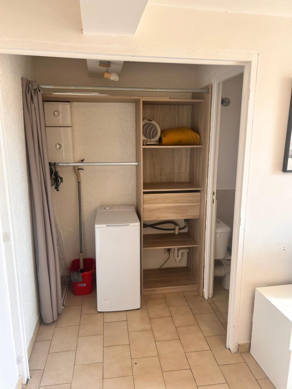 Charmant studio au centre de Gréoux-les-Bains Apartment in Gréoux-les-Bains