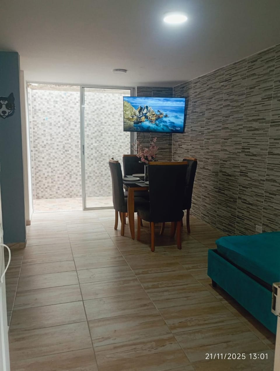 TV and multimedia, Dining area