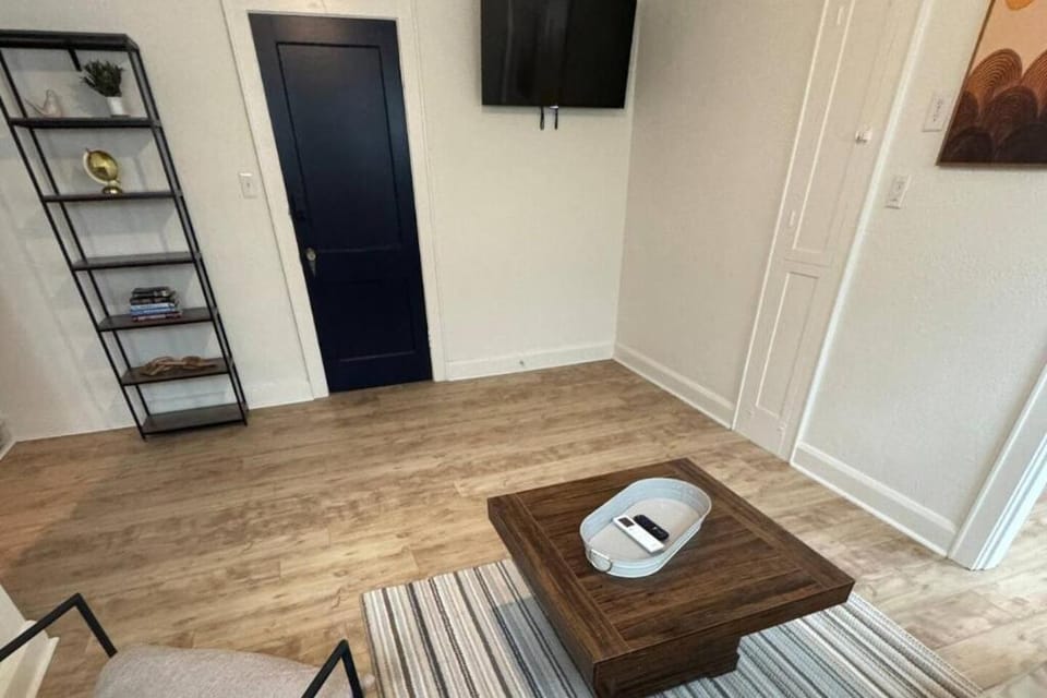 Fully Furnished Monthly Stay or Weekend Getaway Apartment in Hot Springs