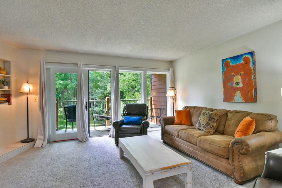 Sawmill Creek Downtown Condo: Ski In, Mountain Comfort Apartment in Breckenridge
