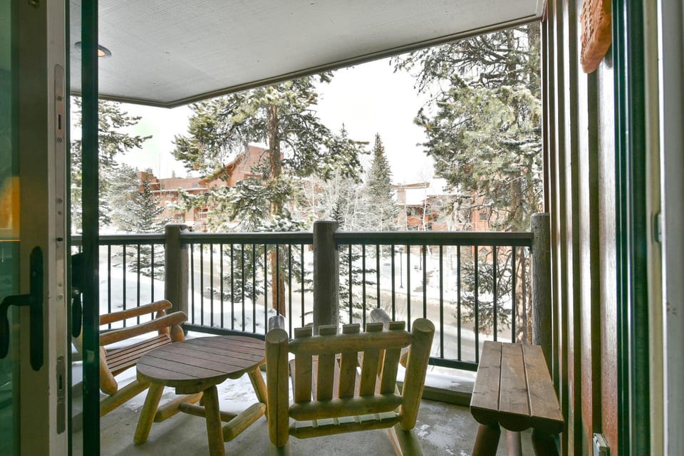 Park Place Rendezvous Condo: Ski In, Close to Downtown Apartment in Breckenridge