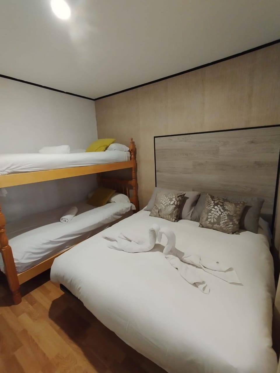 Bed, Bedroom, bunk bed