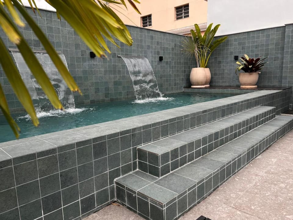 Swimming pool, Swimming pool