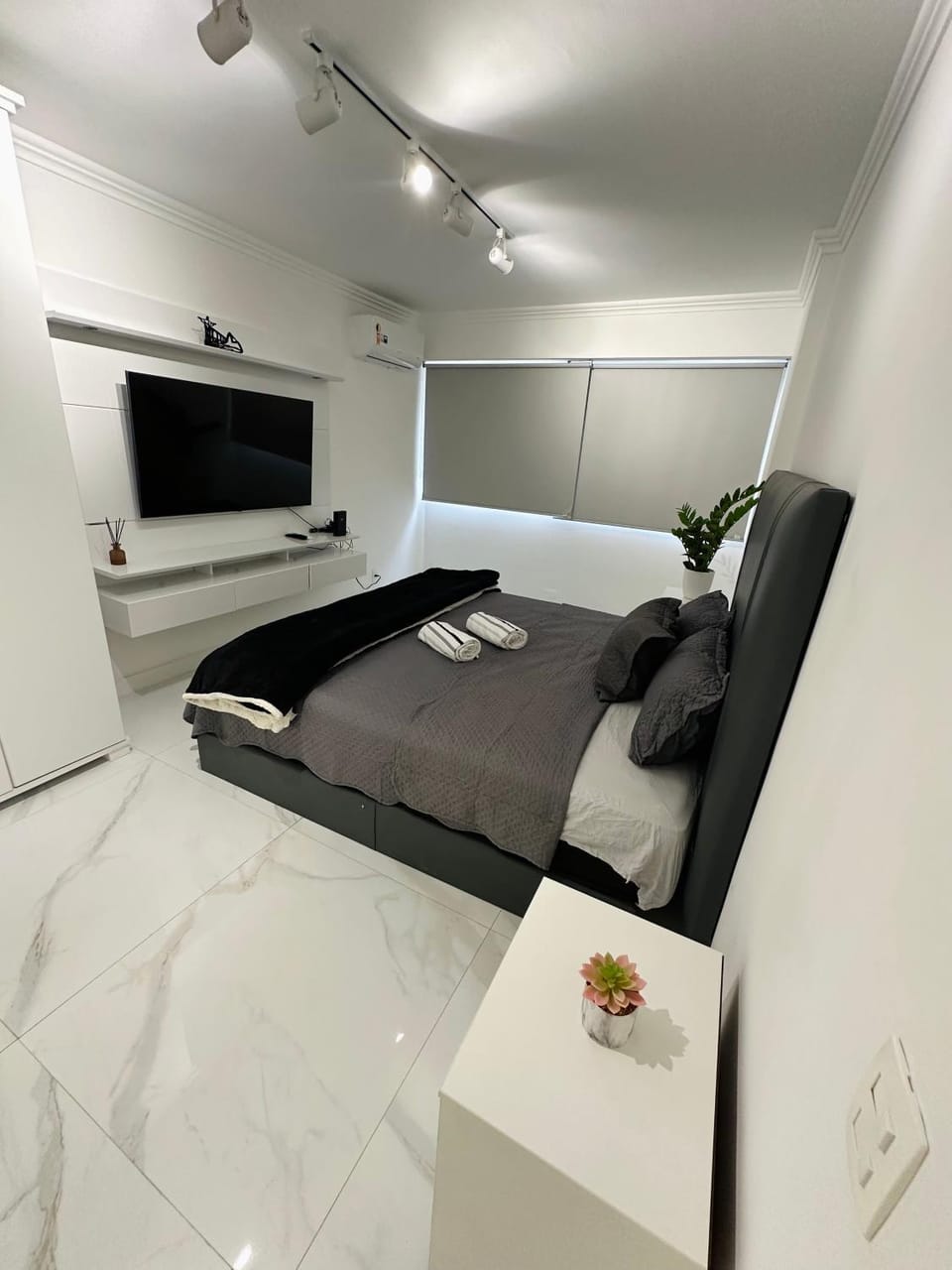 Apartamento à 1 min da praia com linda vista cultural e 4 quartos ! Apartment in Rio de Janeiro