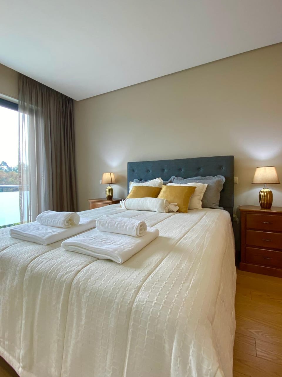 Bed, View (from property/room), Bedroom, towels