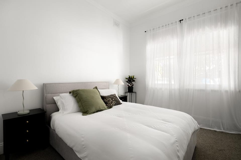 Bedroom, wardrobe