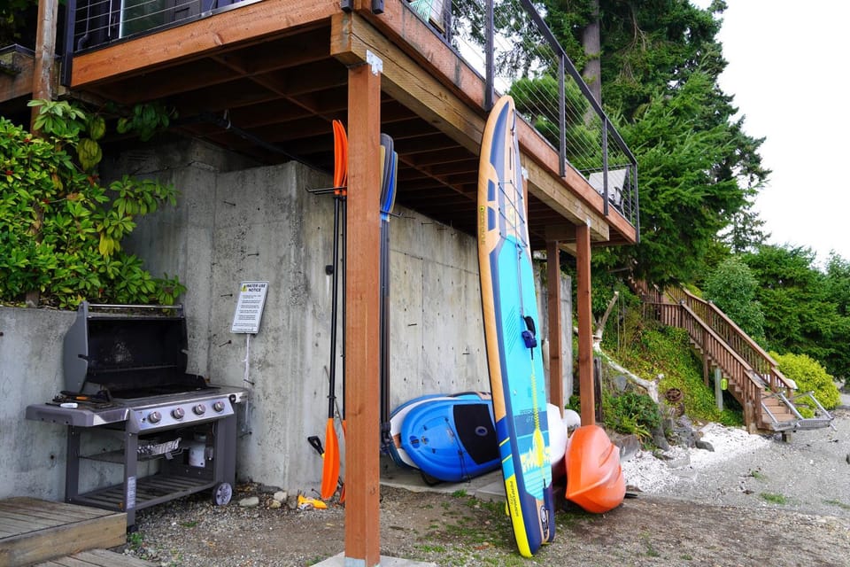 BBQ facilities, Beach