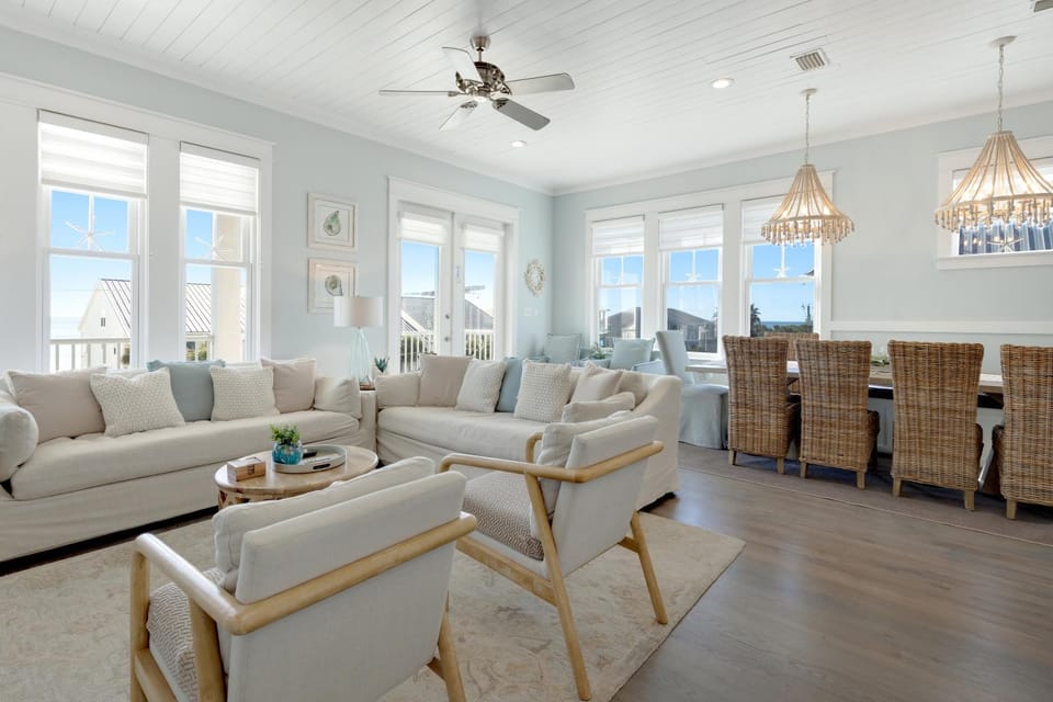 Gulf & Lake Views, 6 BR, Pool & 2 minute walk to the beach! House in South Walton County
