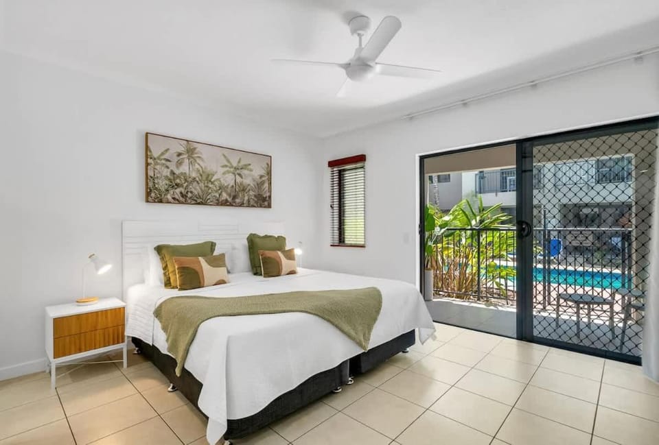 Bed, Photo of the whole room, Bedroom, Pool view