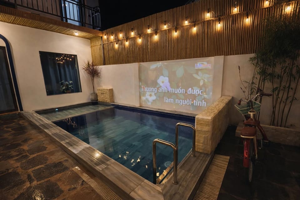 Pool view, Swimming pool