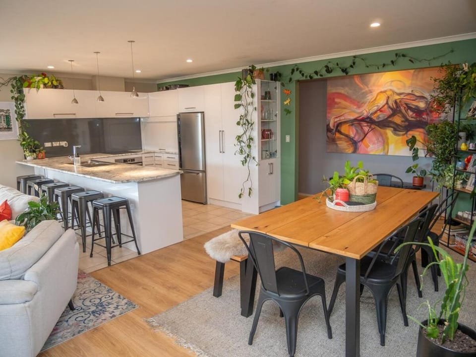 The Mooring - Executive 4- Bedroom Home House in Northland