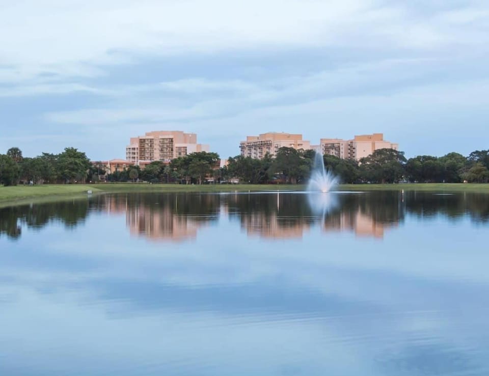 Club Wyndham Palm Aire- 2 BR- Apartment with resort access House in Pompano Beach
