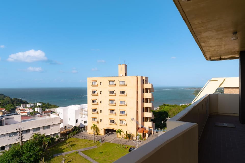 Natural landscape, View (from property/room), Balcony/Terrace, City view, Sea view