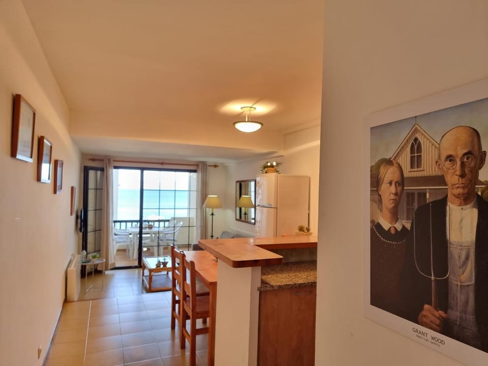 Apartamento acogedor a 50m de la playa con terraza - HISP-236-124 Apartment in L'Escala