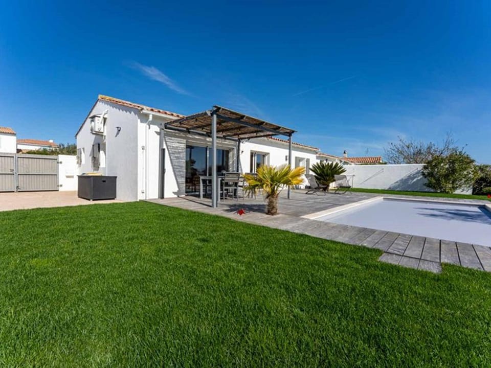Villa Charme 3 Ch. avec Piscine Privée à Saint-Martin-de-Ré - FR-1-835-36 Villa in Saint-Martin-de-Ré