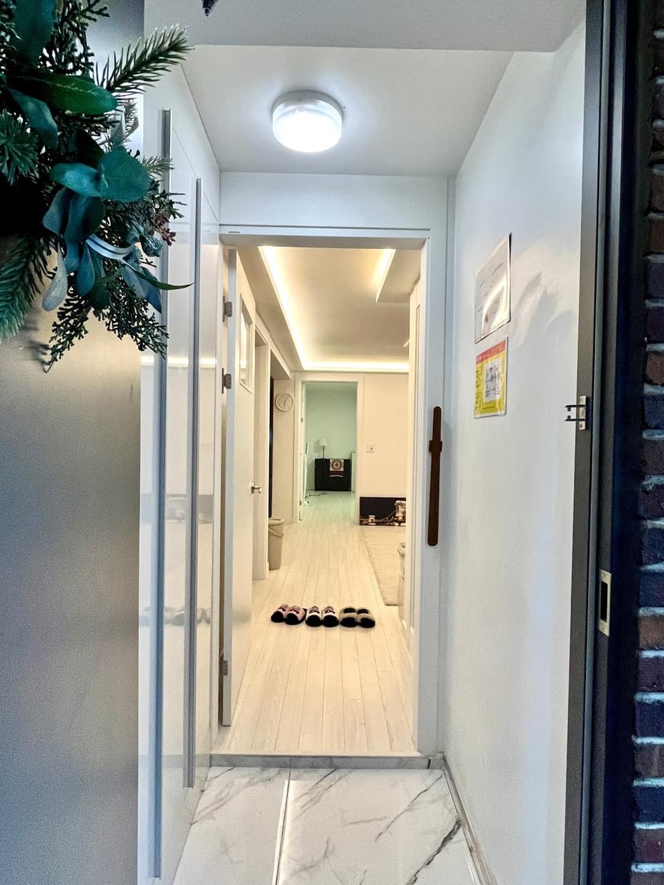 Facade/entrance