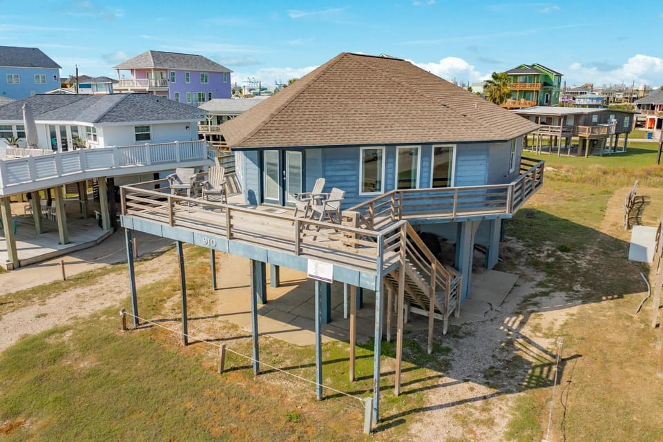 Breakers Edge - 8 Sides of Sunshine, 3 Ensuite Bedrms House in Surfside Beach