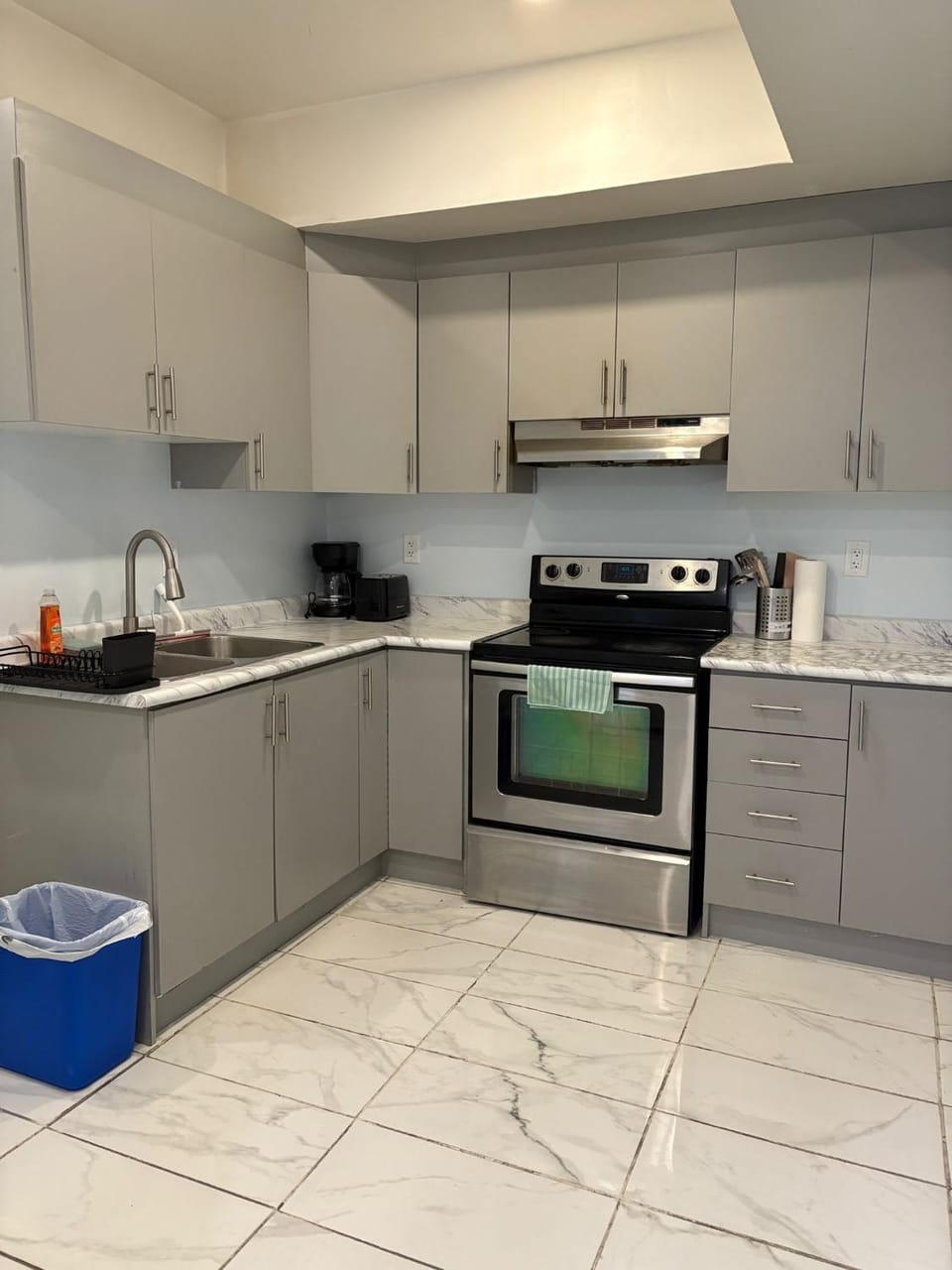Spacious Brampton 4BR Upper Home House in Halton Hills
