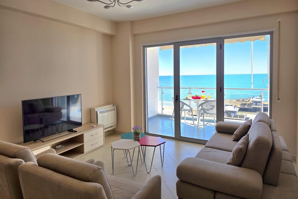 TV and multimedia, Living room, Sea view
