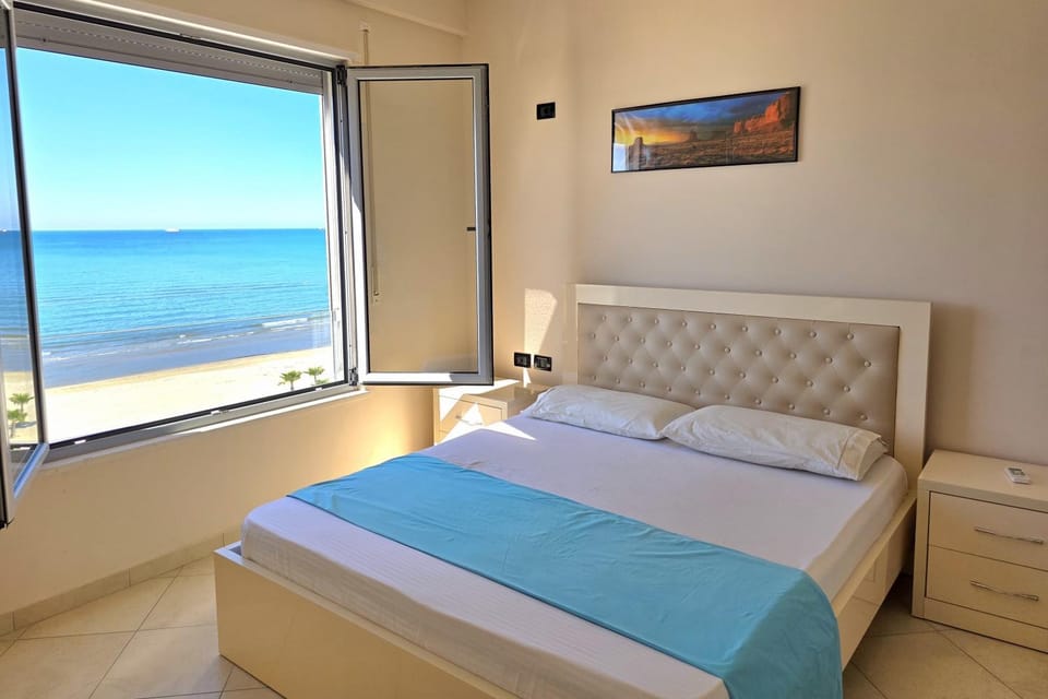 Bedroom, Sea view