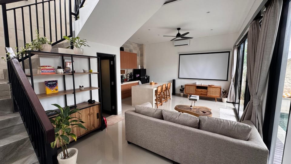 Villa Naya Pererenan Vacation rental in North Kuta