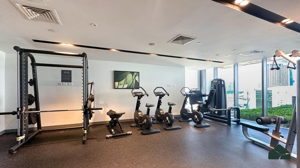 Chic 1BR, Next to Metro by BMS Apartment in Dubai