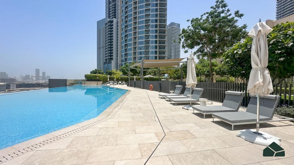 Chic 1BR, Next to Metro by BMS Apartment in Dubai
